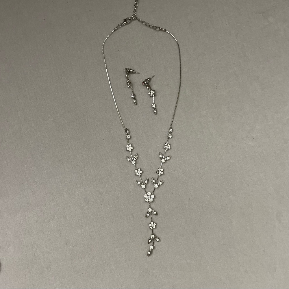 Silver Floral Drop Necklace + Earrings Set | Vintage Tone Crystal